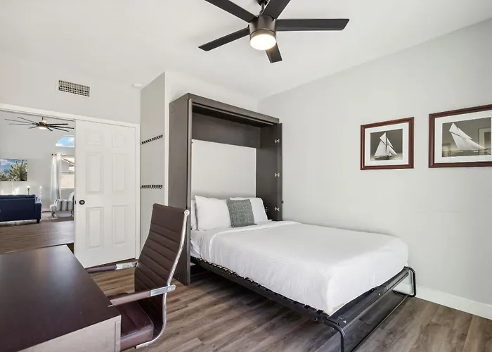 5bdr With Pool & Scenic Golf Views! * Mesa