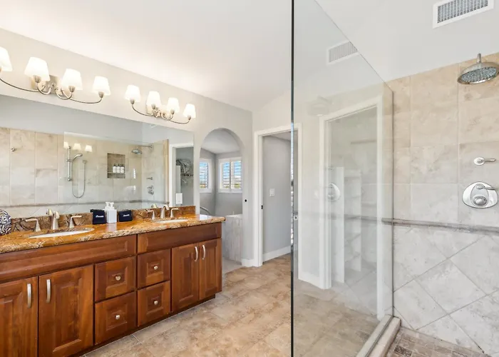 5bdr With Pool & Scenic Golf Views! Mesa