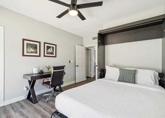 Holiday home 5bdr With Pool & Scenic Golf Views!