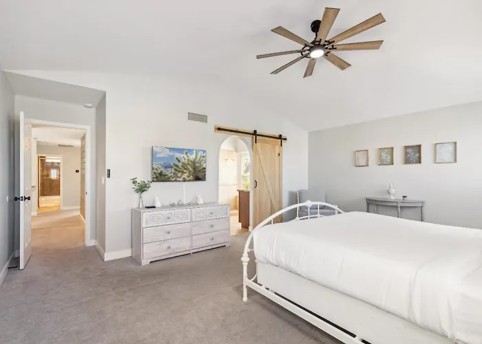5bdr With Pool & Scenic Golf Views! Holiday home Mesa