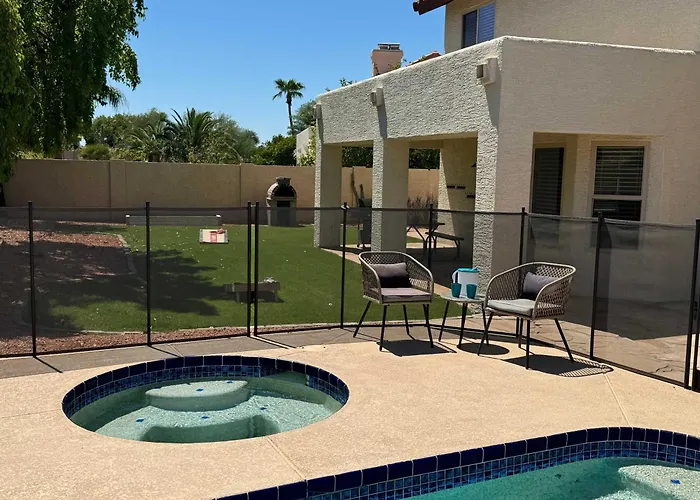 5bdr With Pool & Scenic Golf Views! *